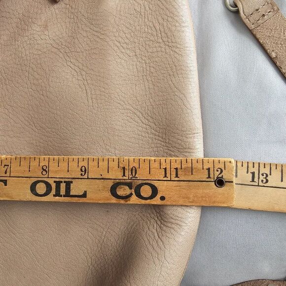 EUC MADEWELL ZIP TOP TRANSPORT TAN GENUINE LEATHER CROSSBODY BAG - Picture 15 of 16